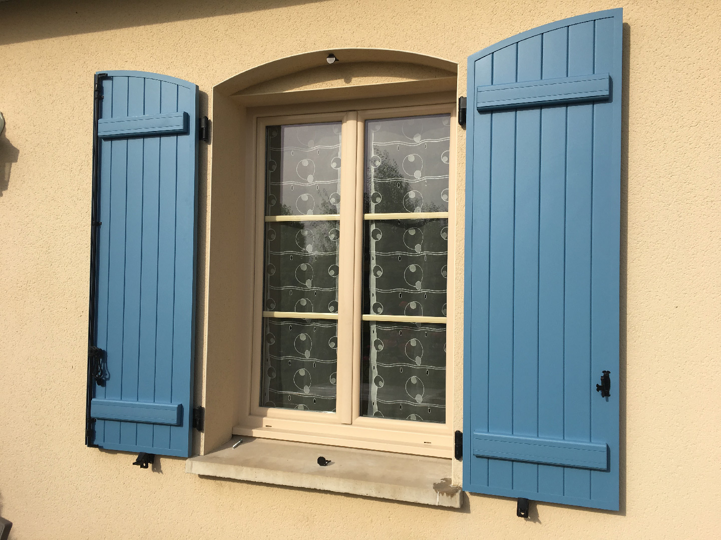 volet aluminium bleu